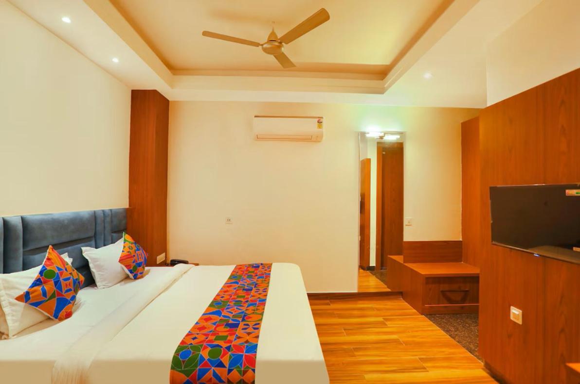 Hotel Swarn Bhoomi Kanpur Exterior foto